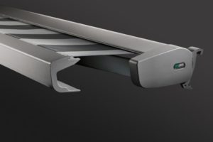 Mit nur 12 cm Kassettenhöhe lässt sich die Markise auch auf kleinstem Raum perfekt integrieren