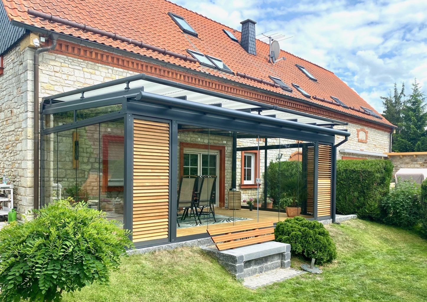 Panorama Maxi mit GSE, Aufdachmarkise und Loggia 220609 1