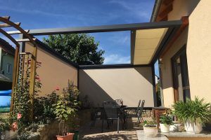 Pergolamarkise Qbus von Nova Hüppe mit Screens