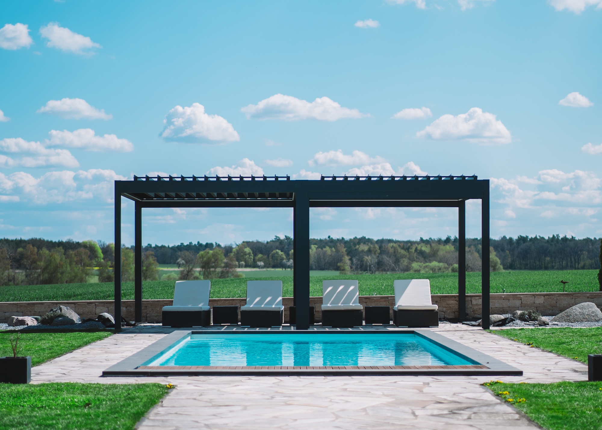 Terrassenüberdachung mit Lamellendach