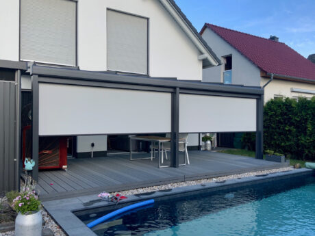 Senkrechtmarkise integriert